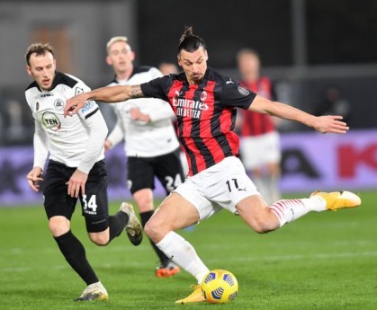 九游官网电脑版网页-包含拉齐奥外线爆发备战NBA常规赛集结日俄克拉荷马雷霆强势反弹，AC米兰完成体检备战荷甲直接炸裂的词条